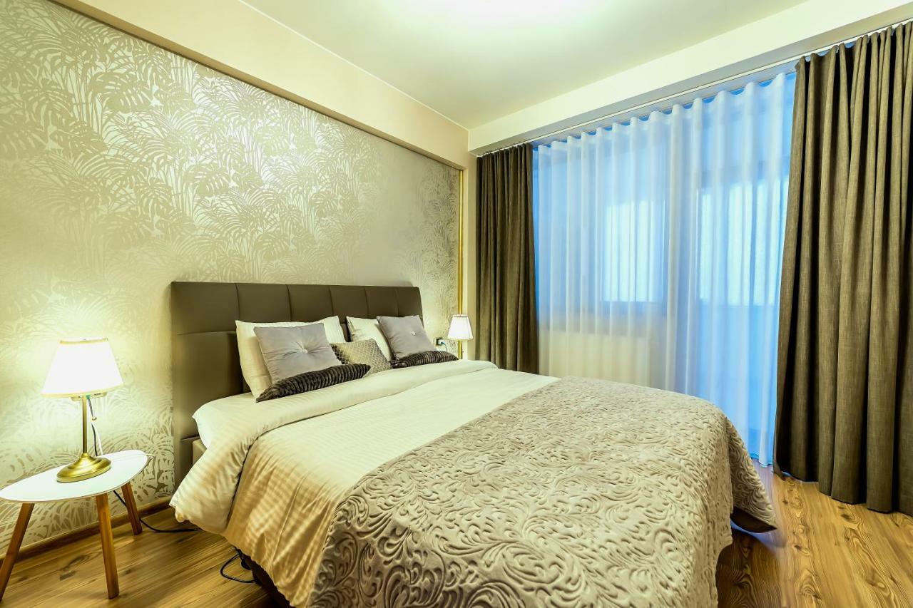 Apartment Chic By Landev Μπρασόβ Εξωτερικό φωτογραφία